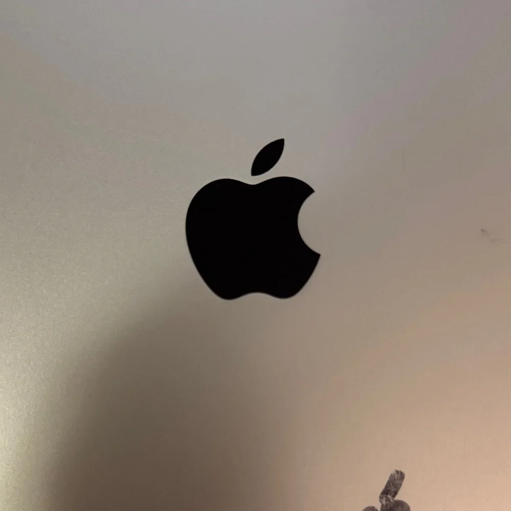 IPAD 2 WIFI with Red Case